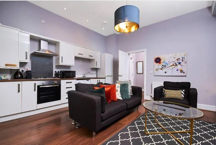 Lovely Boutique Apartment In Newcastle - Ground Floor 0*, ניוקאסל